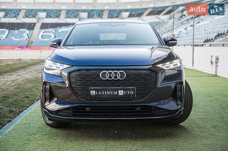 Внедорожник / Кроссовер Audi Q4 e-tron 2021 в Одессе