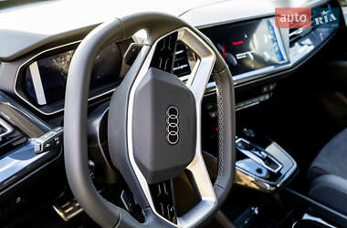 Внедорожник / Кроссовер Audi Q4 e-tron 2023 в 