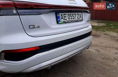 Внедорожник / Кроссовер Audi Q4 e-tron 2023 в 