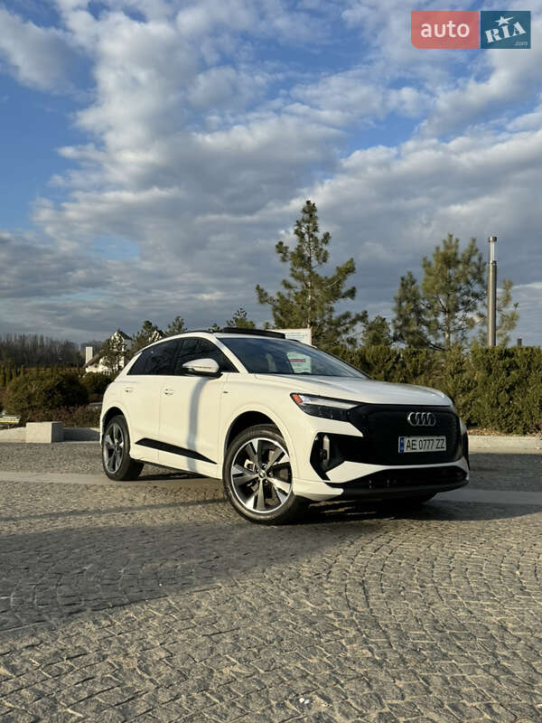 Audi Q4 e-tron 2023