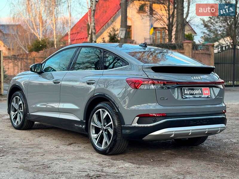 Внедорожник / Кроссовер Audi Q4 e-tron 2022 в Киеве