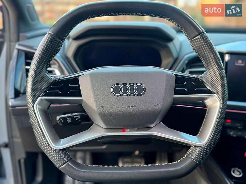 Внедорожник / Кроссовер Audi Q4 e-tron 2022 в Киеве