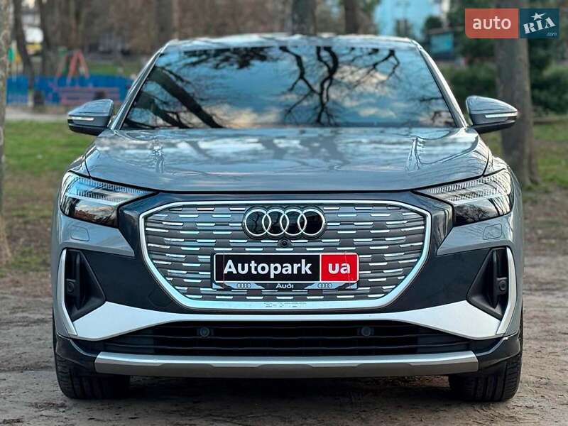 Внедорожник / Кроссовер Audi Q4 e-tron 2022 в Киеве