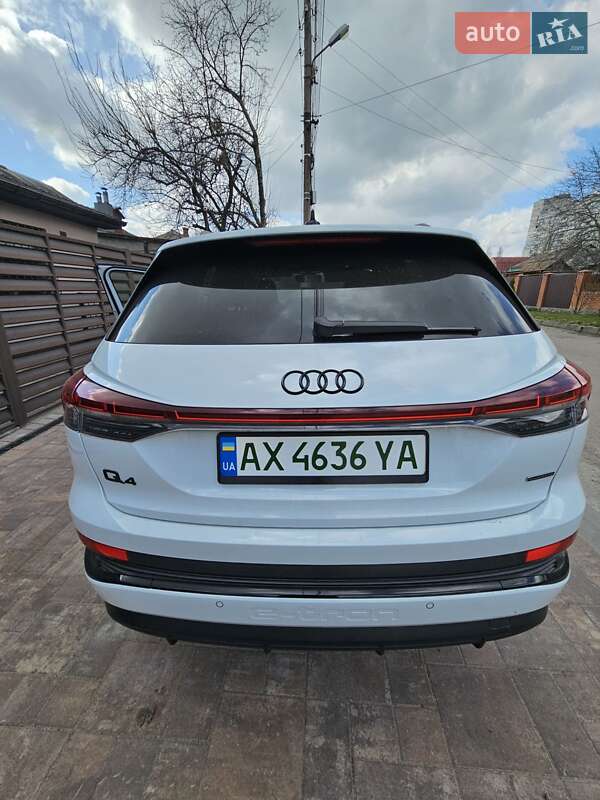 Позашляховик / Кросовер Audi Q4 e-tron 2023 в Харкові