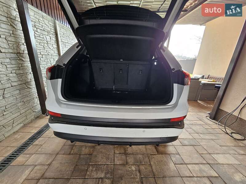 Позашляховик / Кросовер Audi Q4 e-tron 2023 в Харкові