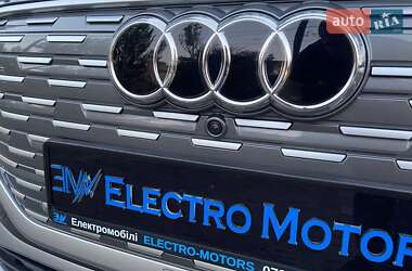 Внедорожник / Кроссовер Audi Q4 e-tron 2025 в 