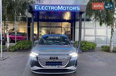 Внедорожник / Кроссовер Audi Q4 e-tron 2025 в 