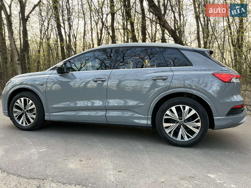 Внедорожник / Кроссовер Audi Q4 e-tron 2023 в Белой Церкви