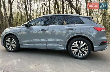 Внедорожник / Кроссовер Audi Q4 e-tron 2023 в 