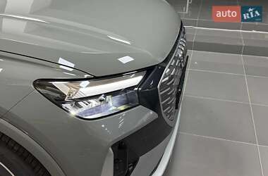 Внедорожник / Кроссовер Audi Q4 e-tron 2025 в 