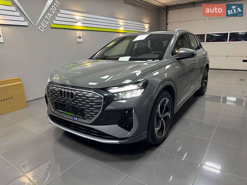 Внедорожник / Кроссовер Audi Q4 e-tron 2025 в 