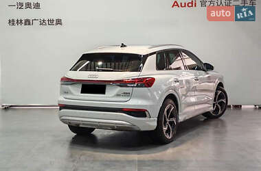 Внедорожник / Кроссовер Audi Q4 e-tron 2023 в 