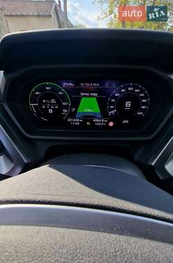 Внедорожник / Кроссовер Audi Q4 e-tron 2021 в 