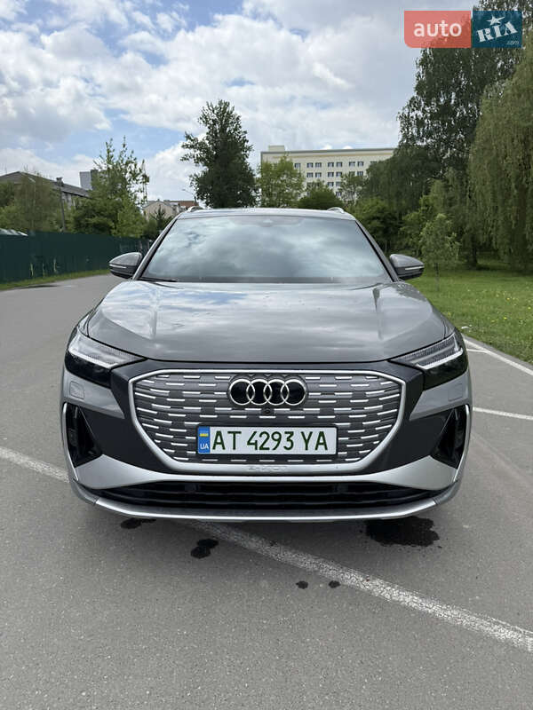 Внедорожник / Кроссовер Audi Q4 e-tron 2023 в 