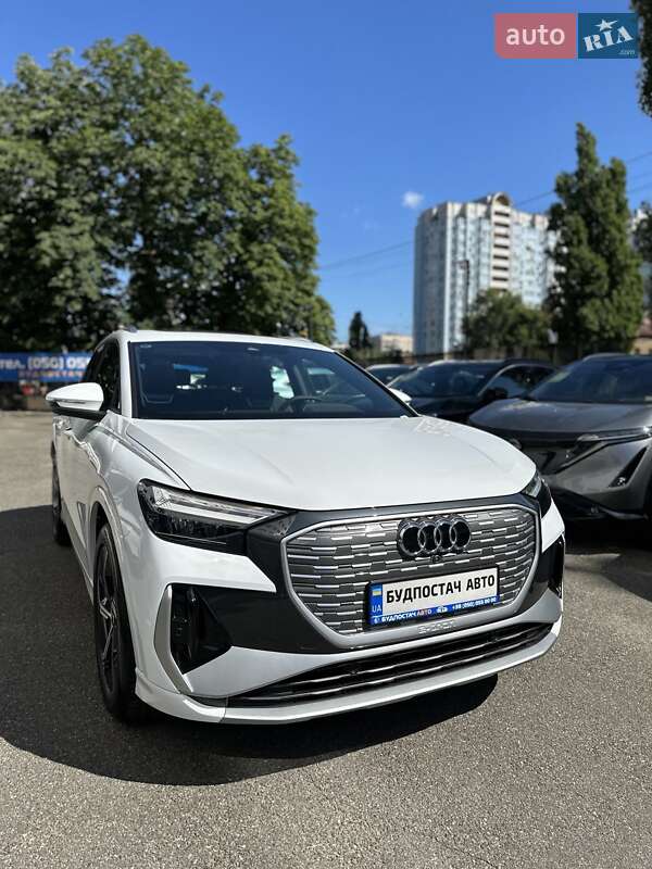 Позашляховик / Кросовер Audi Q4 e-tron 2025 в Києві
