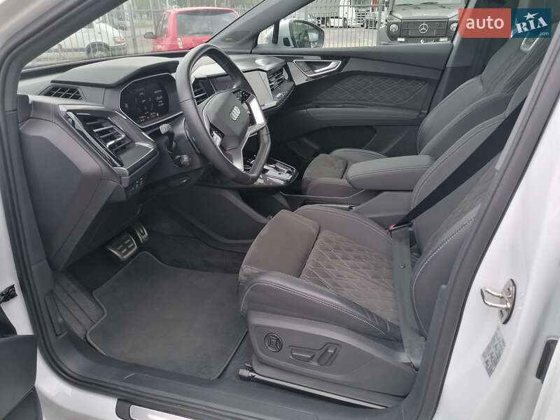 Позашляховик / Кросовер Audi Q4 e-tron 2023 в Мукачевому
