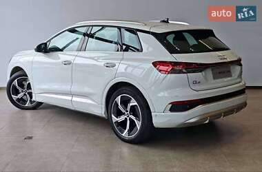 Внедорожник / Кроссовер Audi Q4 e-tron 2023 в 