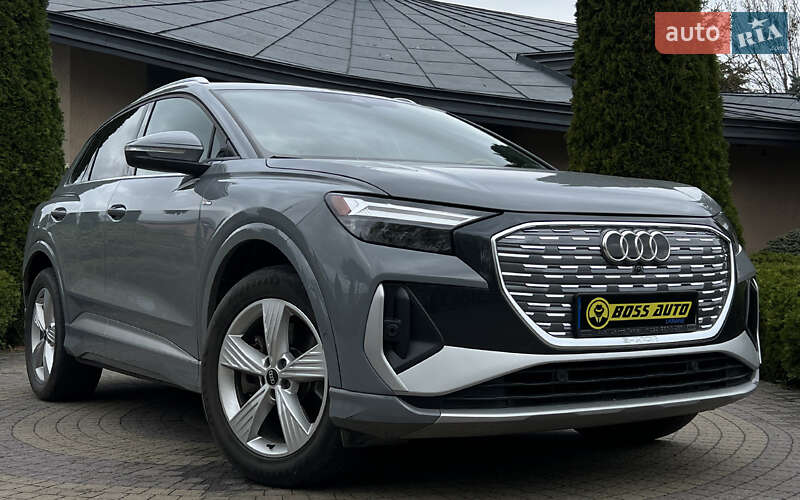 Внедорожник / Кроссовер Audi Q4 e-tron 2023 в 