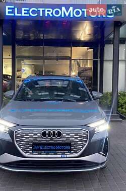 Внедорожник / Кроссовер Audi Q4 e-tron 2025 в 