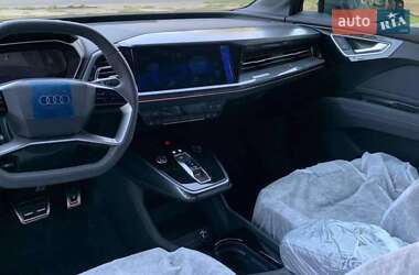 Внедорожник / Кроссовер Audi Q4 e-tron 2025 в 