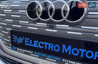 Внедорожник / Кроссовер Audi Q4 e-tron 2025 в 