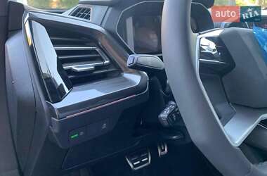 Внедорожник / Кроссовер Audi Q4 e-tron 2025 в 