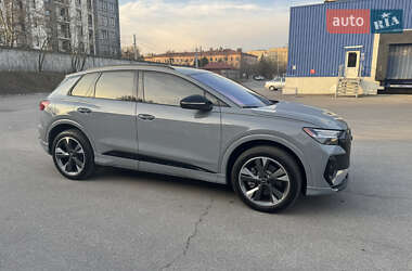 Внедорожник / Кроссовер Audi Q4 e-tron 2023 в 