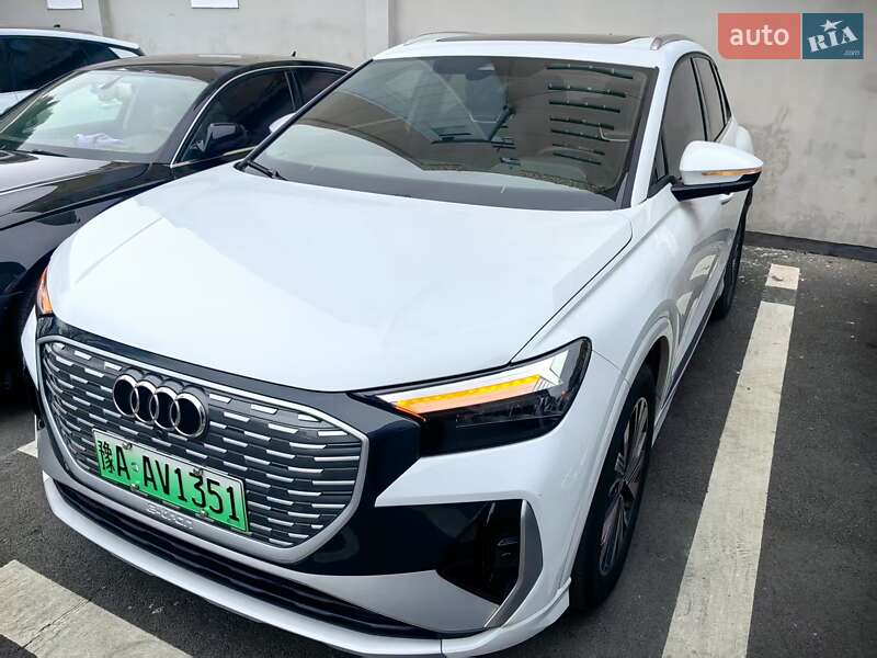 Audi Q4 e-tron 2023