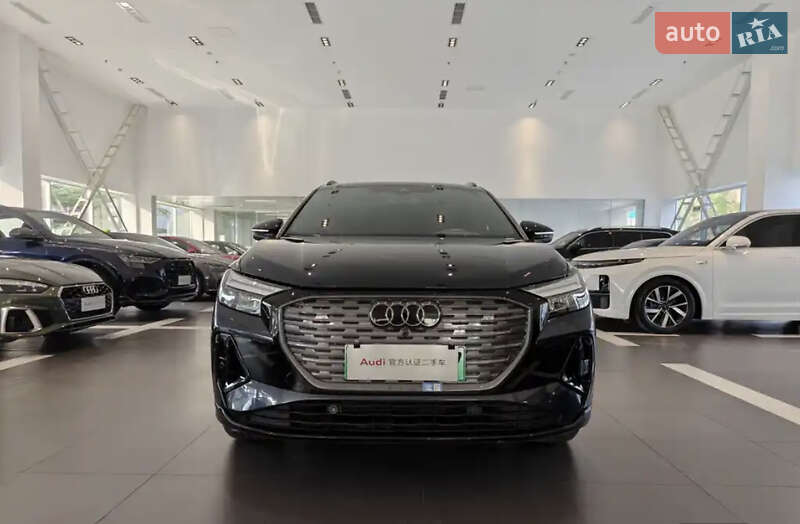 Позашляховик / Кросовер Audi Q4 e-tron 2023 в Львові