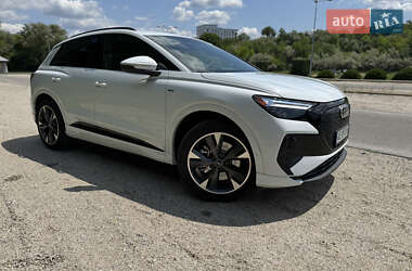 Внедорожник / Кроссовер Audi Q4 e-tron 2024 в Днепре