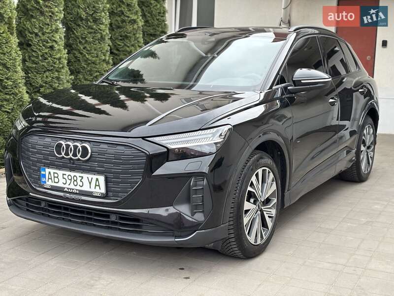 Позашляховик / Кросовер Audi Q4 e-tron 2021 в Вінниці