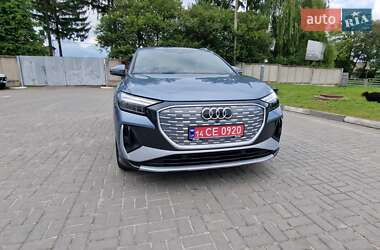 Позашляховик / Кросовер Audi Q4 e-tron 2023 в 