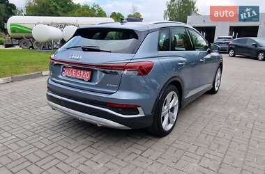Позашляховик / Кросовер Audi Q4 e-tron 2023 в 