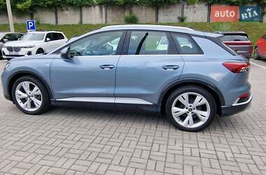 Позашляховик / Кросовер Audi Q4 e-tron 2023 в 