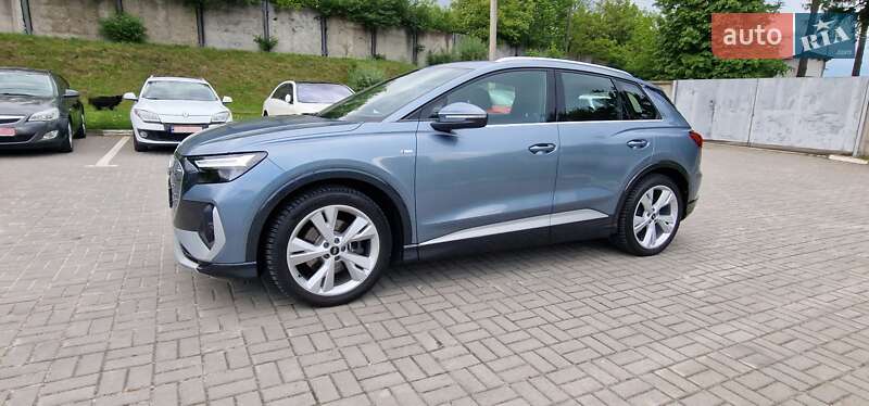Внедорожник / Кроссовер Audi Q4 e-tron 2023 в Тернополе