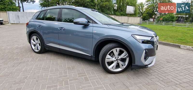 Внедорожник / Кроссовер Audi Q4 e-tron 2023 в Тернополе