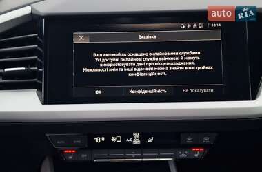 Позашляховик / Кросовер Audi Q4 e-tron 2023 в 