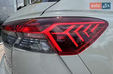 Позашляховик / Кросовер Audi Q4 e-tron 2024 в 