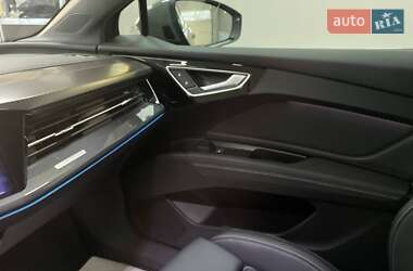 Внедорожник / Кроссовер Audi Q4 e-tron 2025 в 