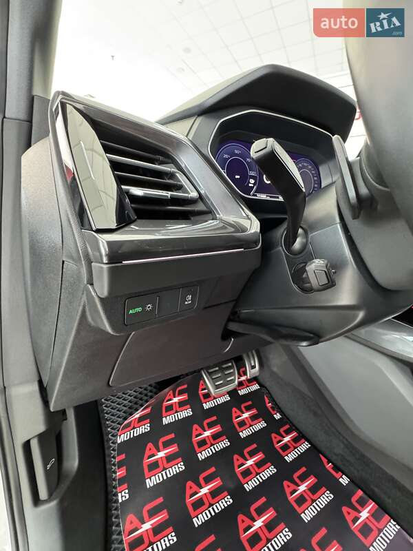 Внедорожник / Кроссовер Audi Q4 e-tron 2022 в Одессе