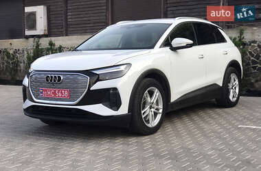 Внедорожник / Кроссовер Audi Q4 e-tron 2023 в 