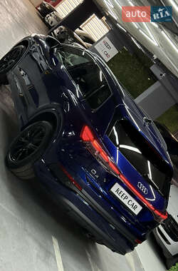 Позашляховик / Кросовер Audi Q4 e-tron 2023 в 