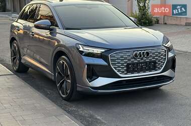Внедорожник / Кроссовер Audi Q4 e-tron 2023 в 