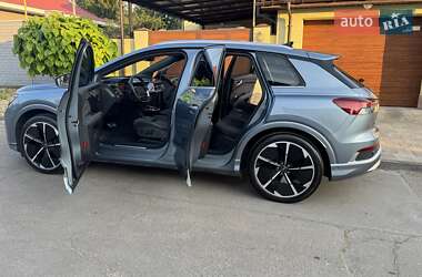 Позашляховик / Кросовер Audi Q4 e-tron 2023 в Одесі