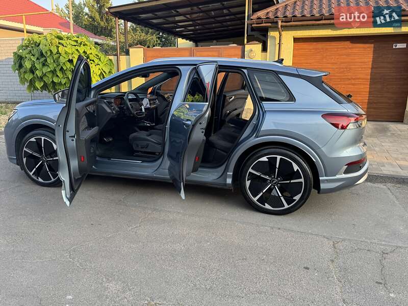 Позашляховик / Кросовер Audi Q4 e-tron 2023 в Одесі