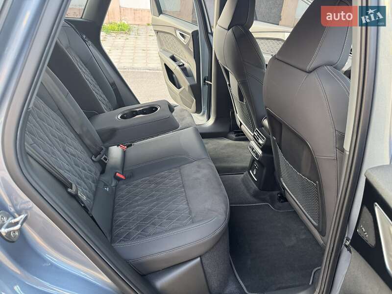 Позашляховик / Кросовер Audi Q4 e-tron 2023 в Одесі