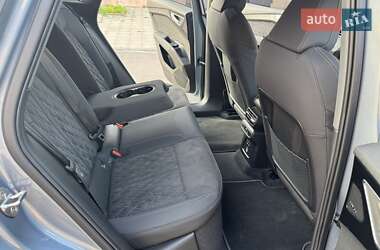 Внедорожник / Кроссовер Audi Q4 e-tron 2023 в 