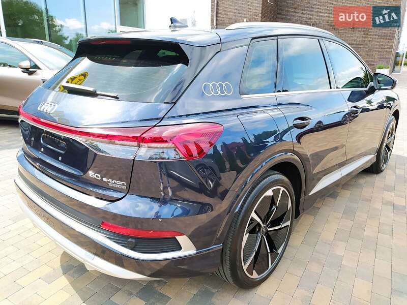 Позашляховик / Кросовер Audi Q4 e-tron 2023 в Києві