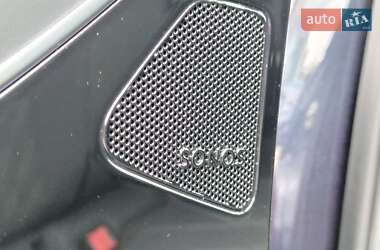 Внедорожник / Кроссовер Audi Q4 e-tron 2023 в 