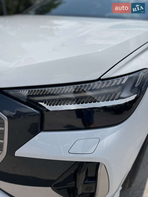Внедорожник / Кроссовер Audi Q4 e-tron 2022 в Днепре фото 11 Внедорожник / Кроссовер Audi Q4 e-tron 2022 в Днепре